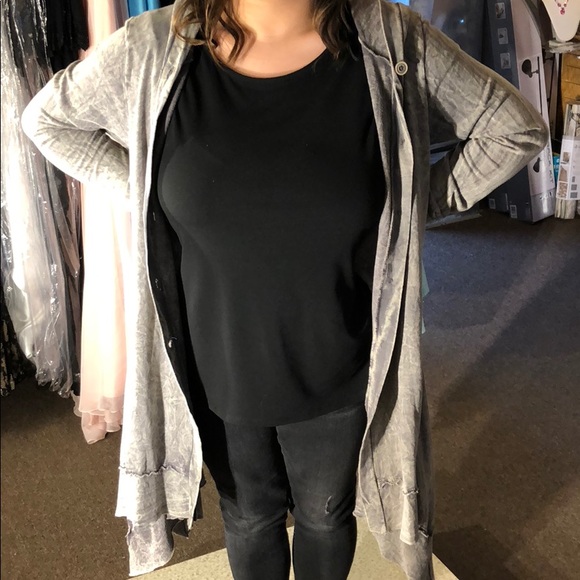 Sweater🖤 - Picture 8 of 10